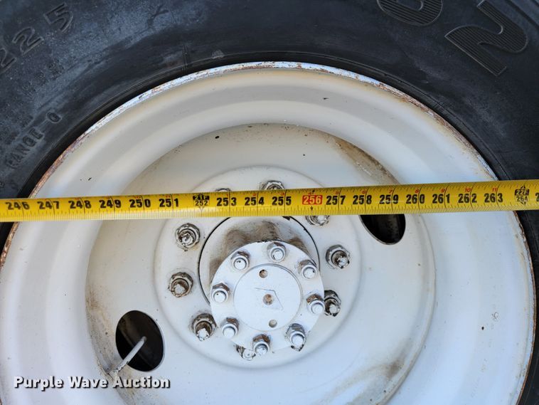 image for item JE9161 1990 International 4900  box truck