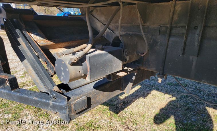 image for item JE9161 1990 International 4900  box truck