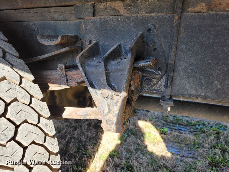 image for item JE9161 1990 International 4900  box truck