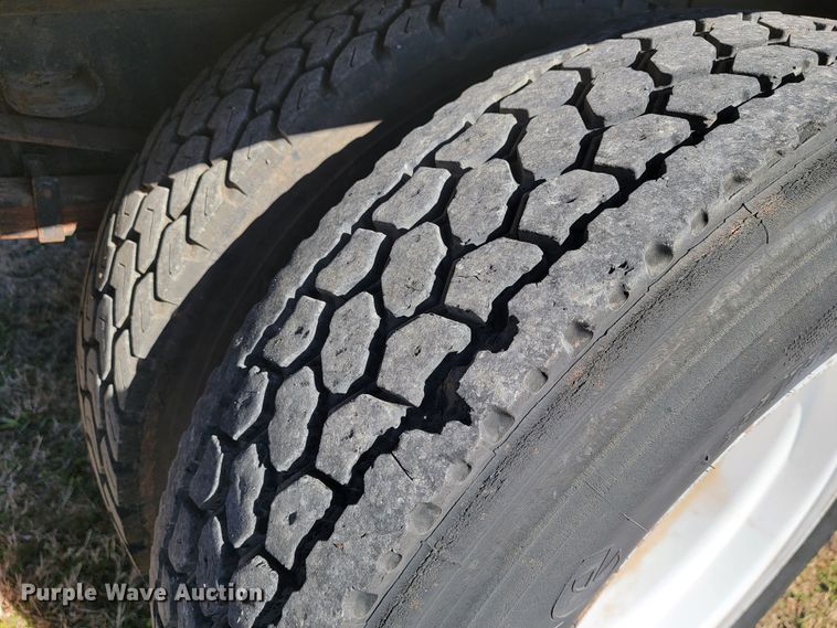 image for item JE9161 1990 International 4900  box truck