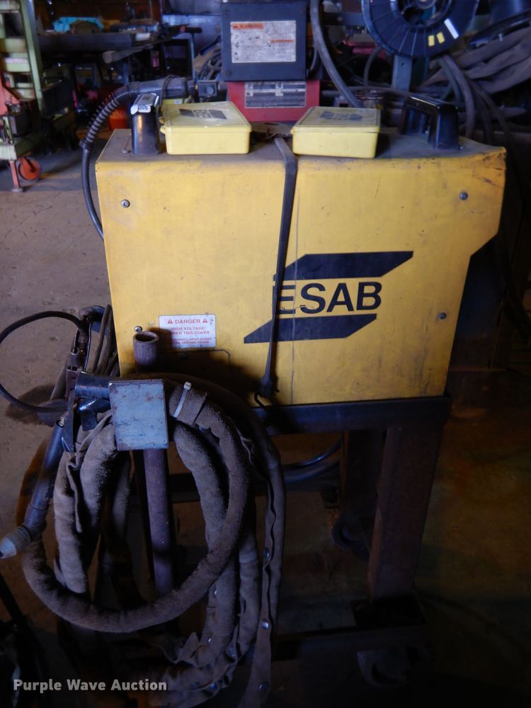 image for item JE9627 ESAB PCM-875 plasma cutter