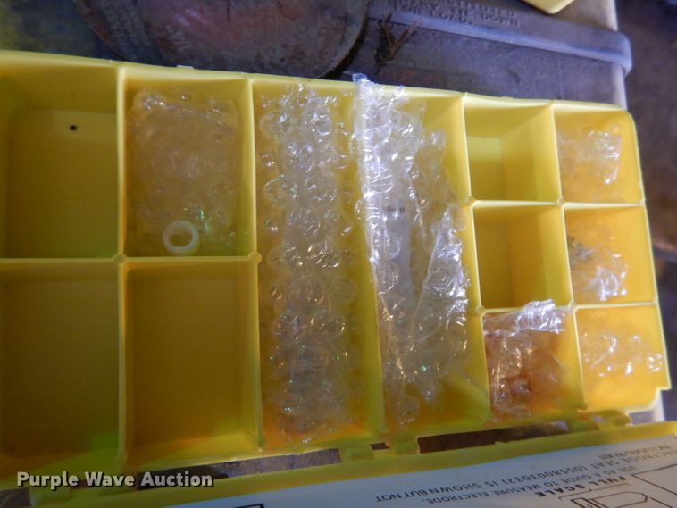 image for item JE9627 ESAB PCM-875 plasma cutter