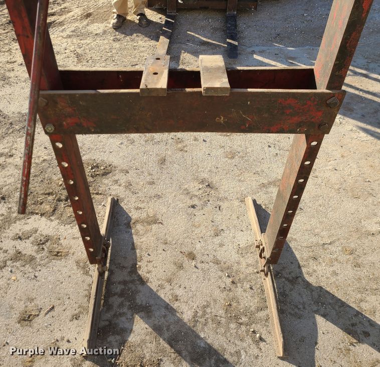 image for item JG9261 Weaver  20 ton press