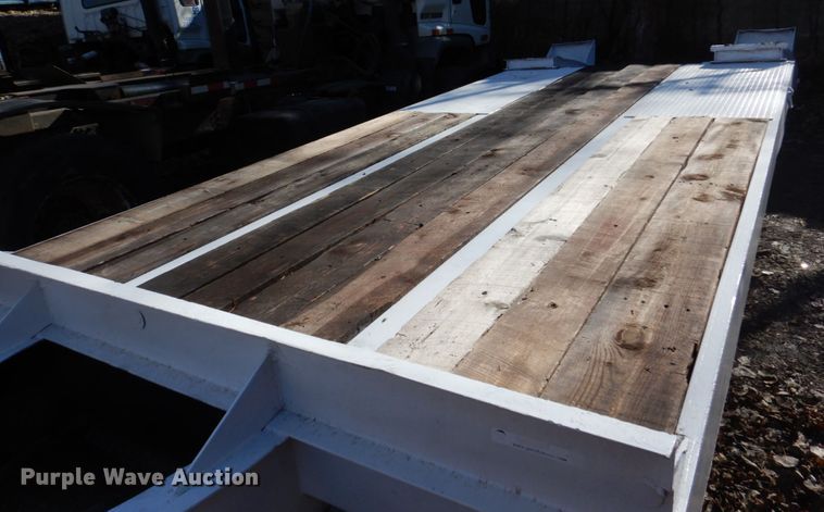 image for item JJ9358 1980 General  equipment trailer