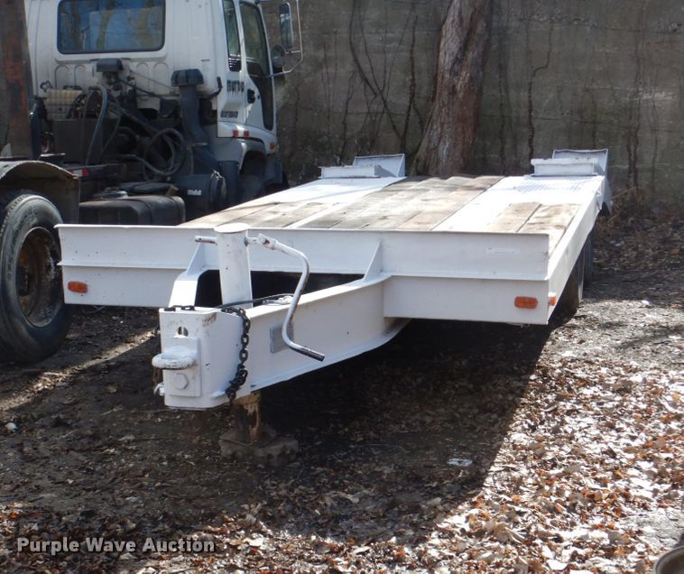 image for item JJ9358 1980 General  equipment trailer