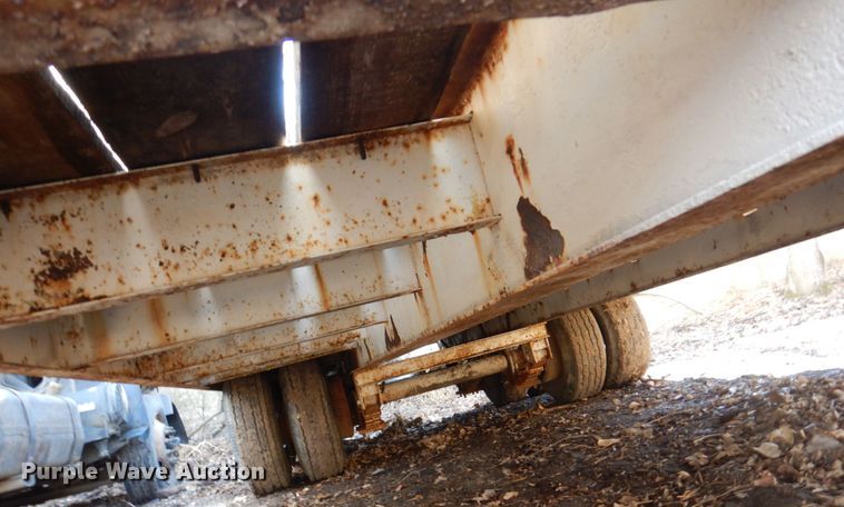 image for item JJ9358 1980 General  equipment trailer