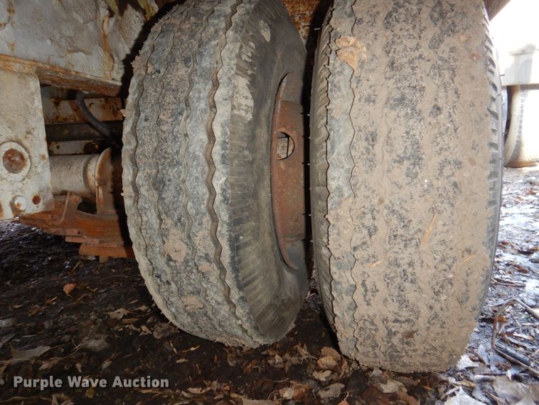 image for item JJ9358 1980 General  equipment trailer