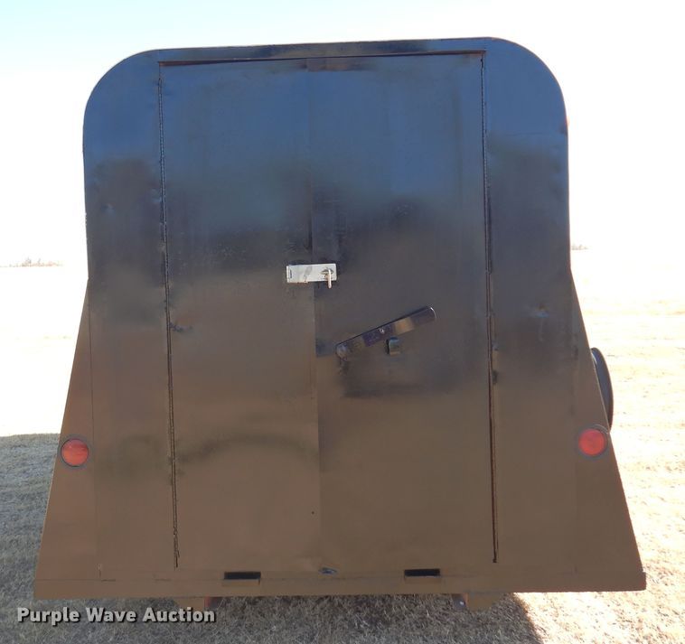 image for item JJ9673 1979 Lanes  enclosed cargo trailer