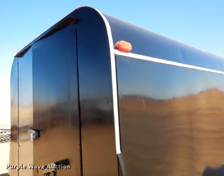 image for item JJ9673 1979 Lanes  enclosed cargo trailer