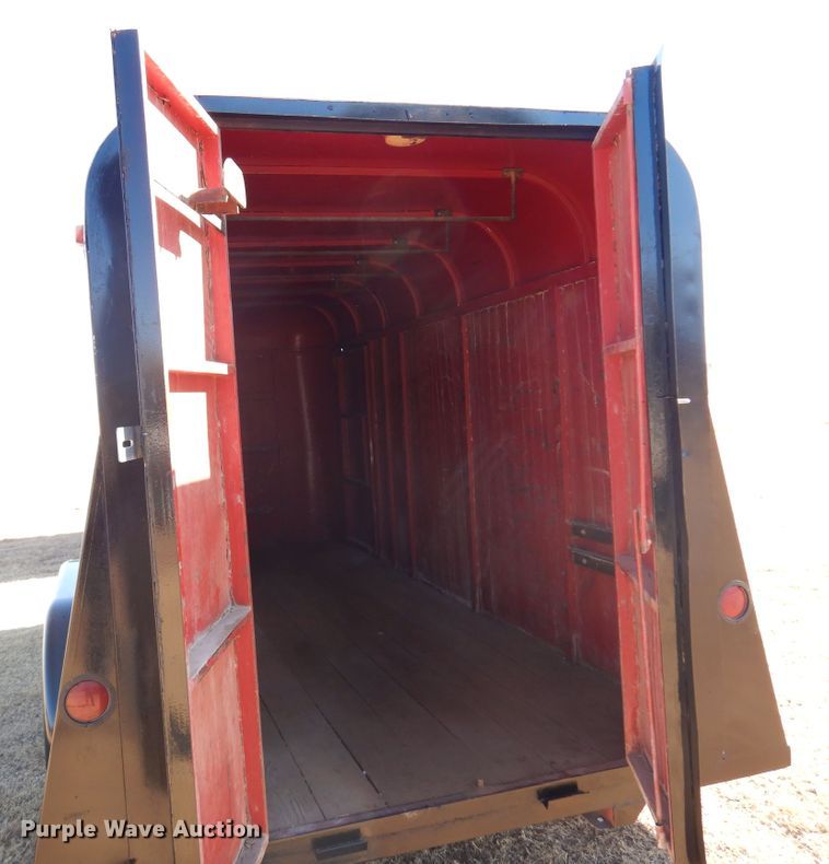 image for item JJ9673 1979 Lanes  enclosed cargo trailer
