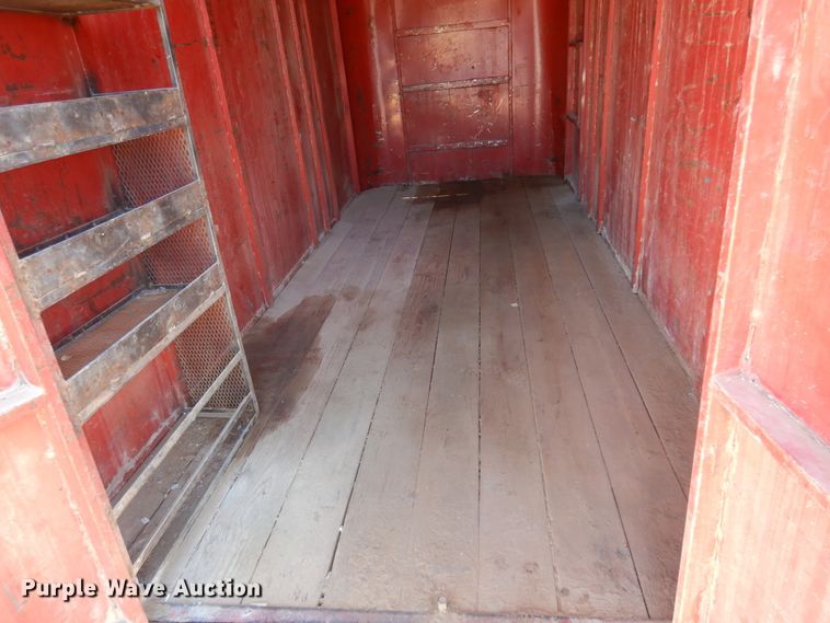 image for item JJ9673 1979 Lanes  enclosed cargo trailer