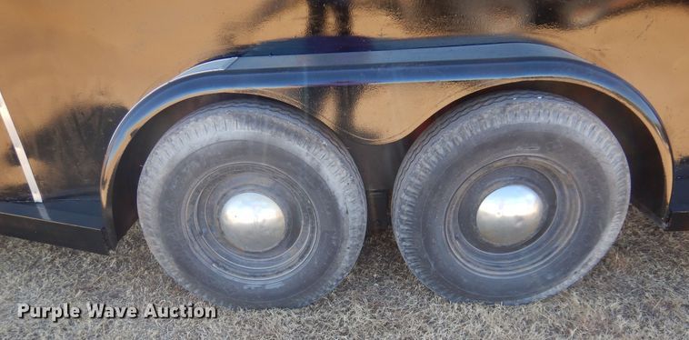 image for item JJ9673 1979 Lanes  enclosed cargo trailer