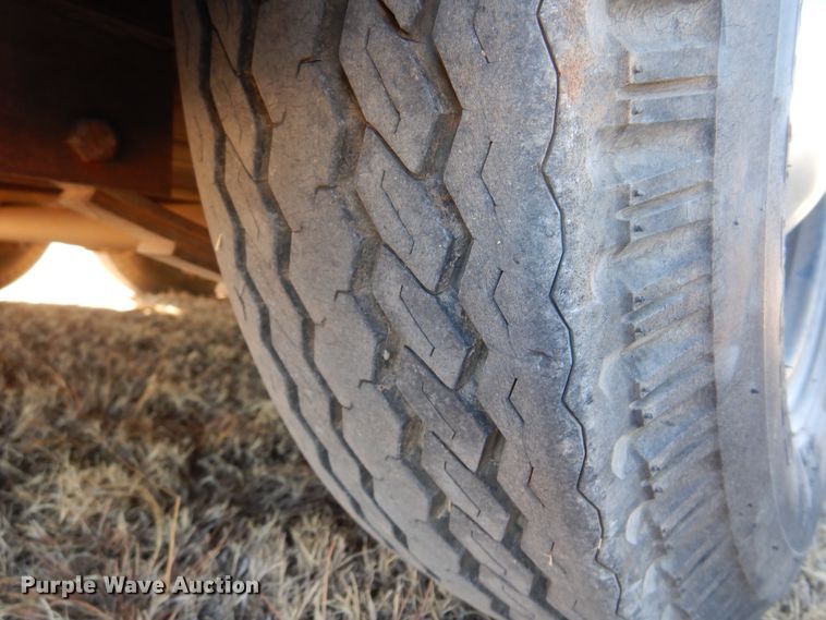 image for item JJ9673 1979 Lanes  enclosed cargo trailer