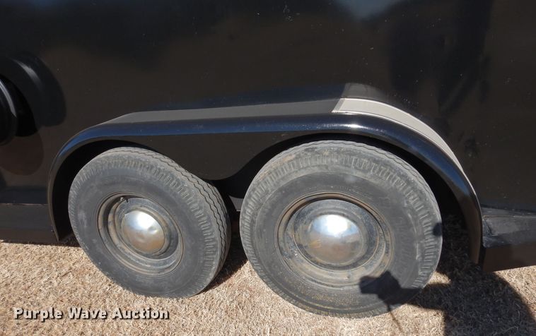 image for item JJ9673 1979 Lanes  enclosed cargo trailer