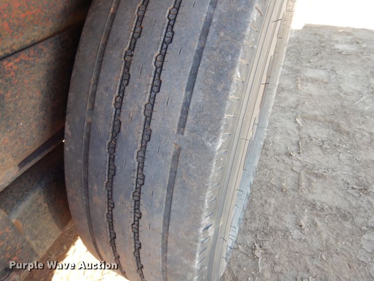 image for item JJ9675 1995 Belshe Industries  equipment trailer