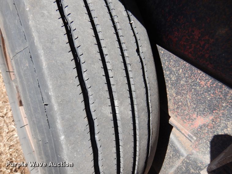 image for item JJ9675 1995 Belshe Industries  equipment trailer