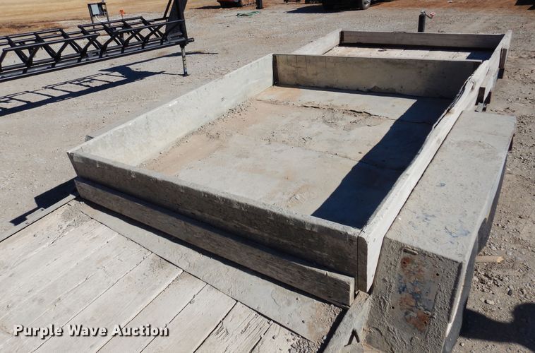 image for item JJ9677 1985 Holden  utility trailer with cement mixer