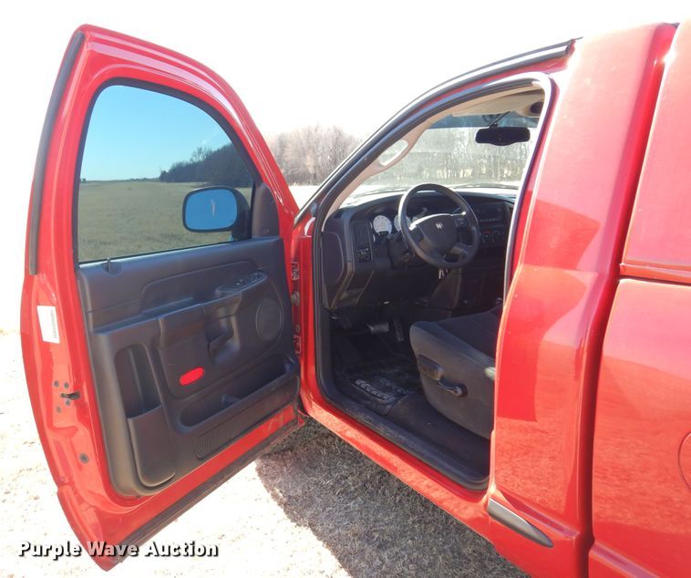 image for item JJ9686 2005 Dodge Ram 1500  pickup truck