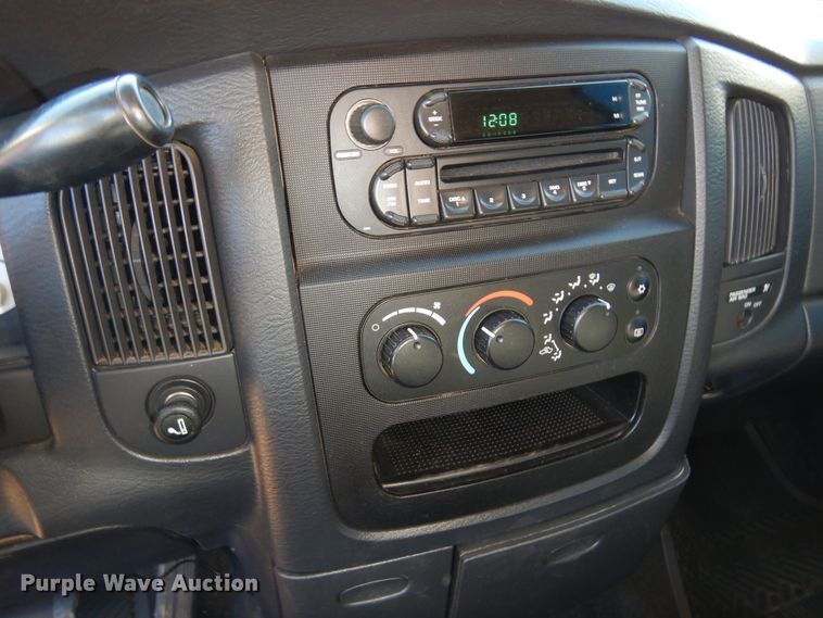 image for item JJ9686 2005 Dodge Ram 1500  pickup truck