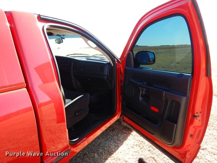 image for item JJ9686 2005 Dodge Ram 1500  pickup truck