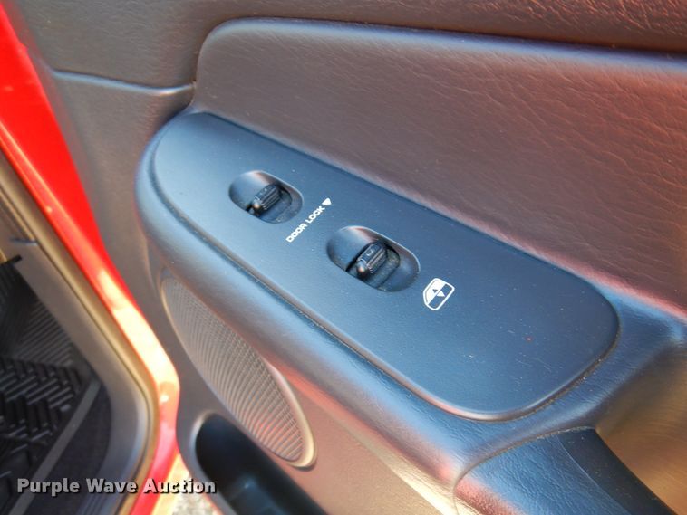 image for item JJ9686 2005 Dodge Ram 1500  pickup truck