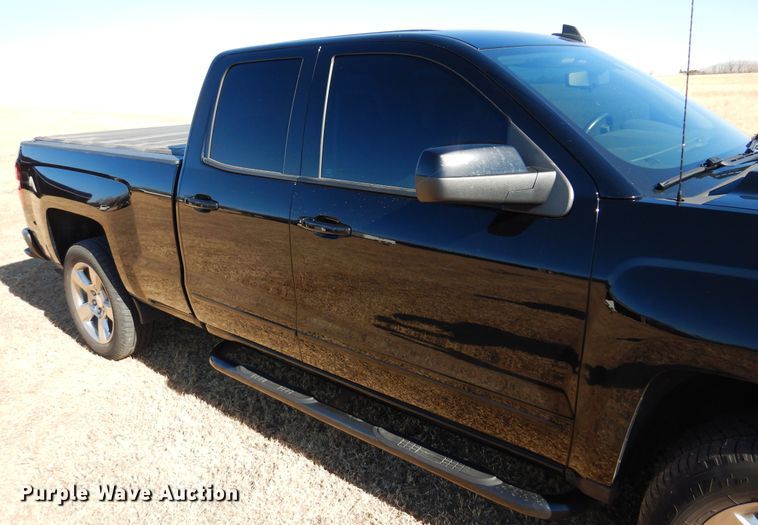 image for item JJ9687 2018 Chevrolet Silverado 1500  Double Cab pickup truck