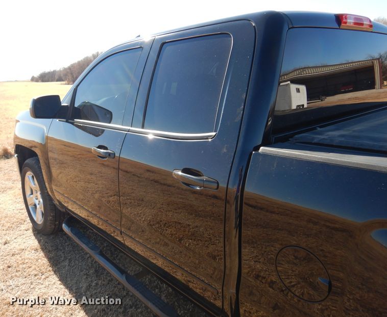 image for item JJ9687 2018 Chevrolet Silverado 1500  Double Cab pickup truck