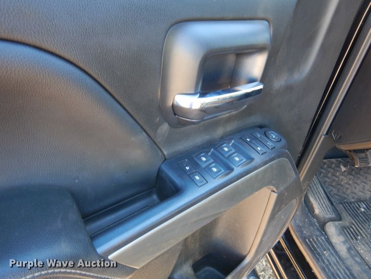 image for item JJ9687 2018 Chevrolet Silverado 1500  Double Cab pickup truck