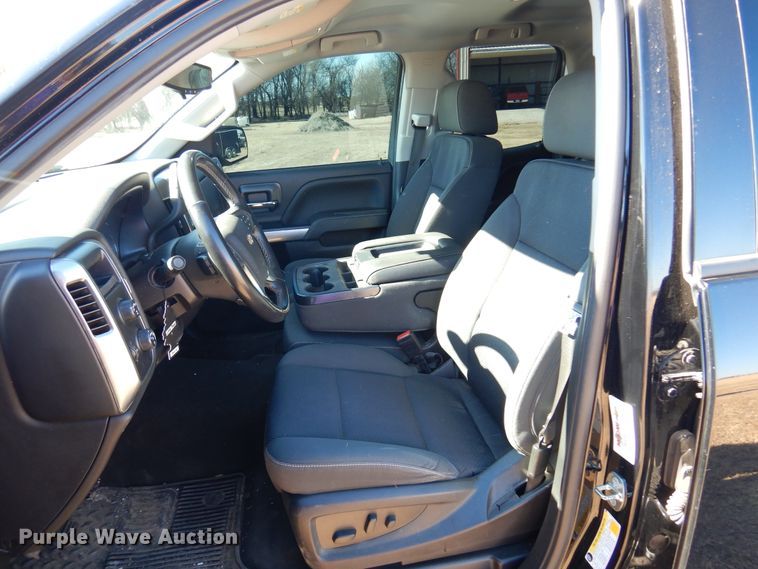 image for item JJ9687 2018 Chevrolet Silverado 1500  Double Cab pickup truck