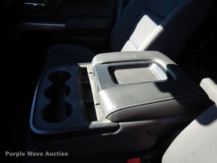 image for item JJ9687 2018 Chevrolet Silverado 1500  Double Cab pickup truck