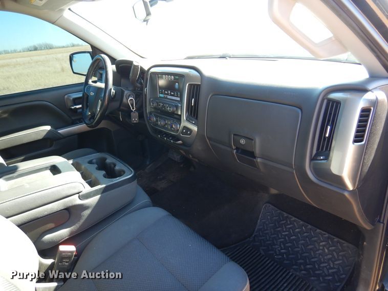 image for item JJ9687 2018 Chevrolet Silverado 1500  Double Cab pickup truck