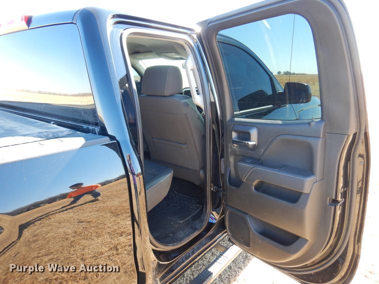 image for item JJ9687 2018 Chevrolet Silverado 1500  Double Cab pickup truck