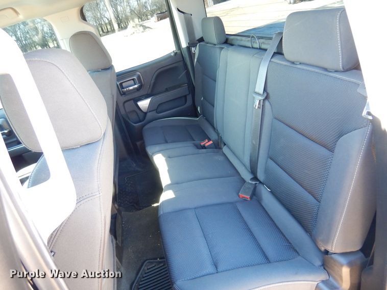 image for item JJ9687 2018 Chevrolet Silverado 1500  Double Cab pickup truck