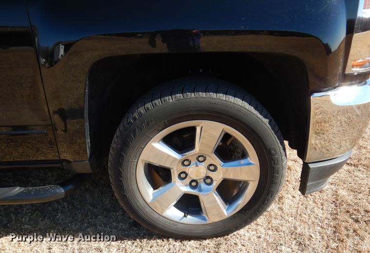 image for item JJ9687 2018 Chevrolet Silverado 1500  Double Cab pickup truck