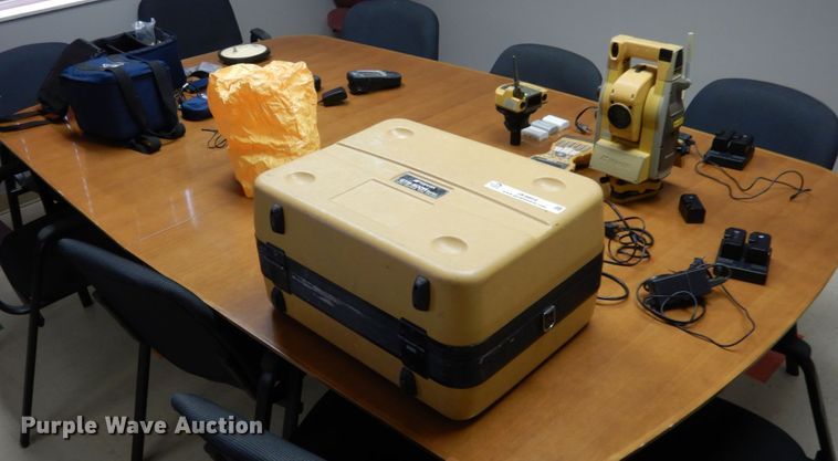 image for item JK9804 Surveying/mapping equipment