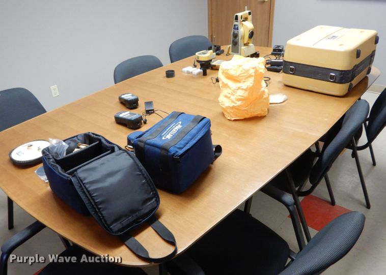 image for item JK9804 Surveying/mapping equipment