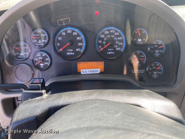 image for item JN9173 2012 International DuraStar 4400  flatbed truck