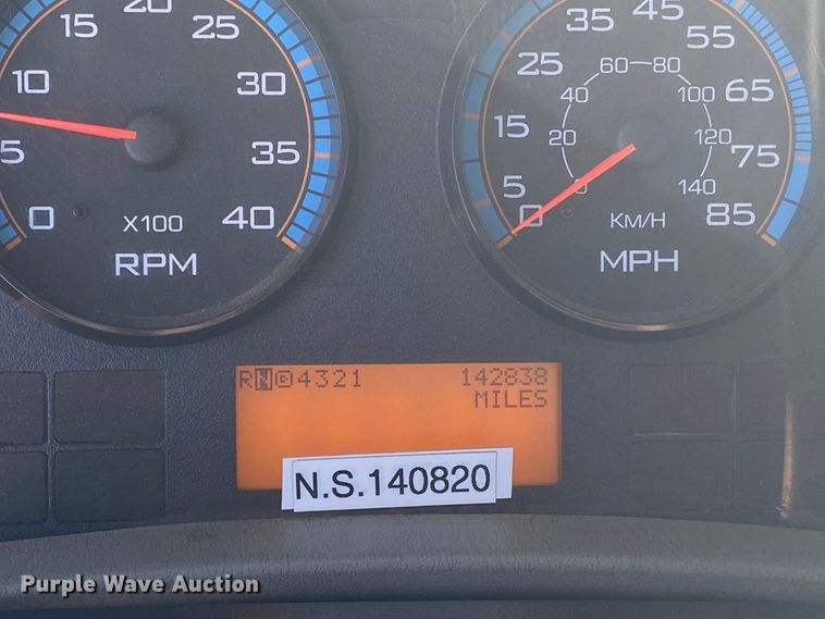 image for item JN9173 2012 International DuraStar 4400  flatbed truck