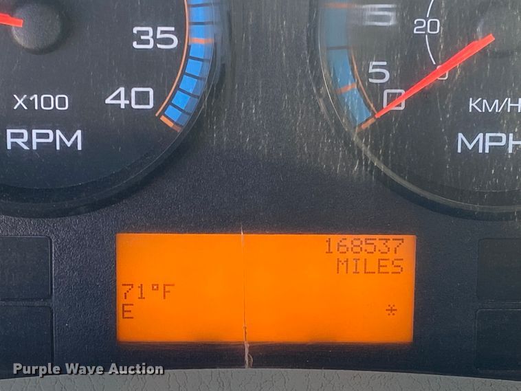 image for item JN9175 2010 International 4300  flatbed truck