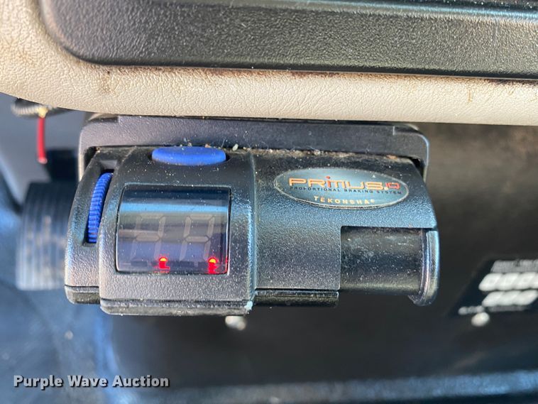 image for item JN9175 2010 International 4300  flatbed truck