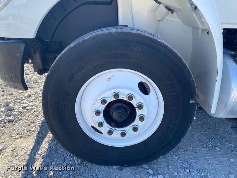 image for item JN9175 2010 International 4300  flatbed truck