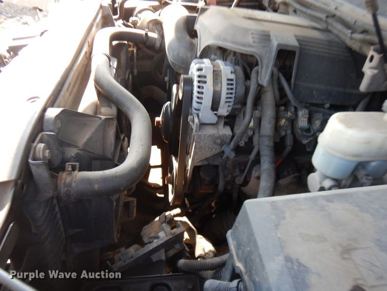 image for item JQ9195 2007 Chevrolet Suburban LT  SUV