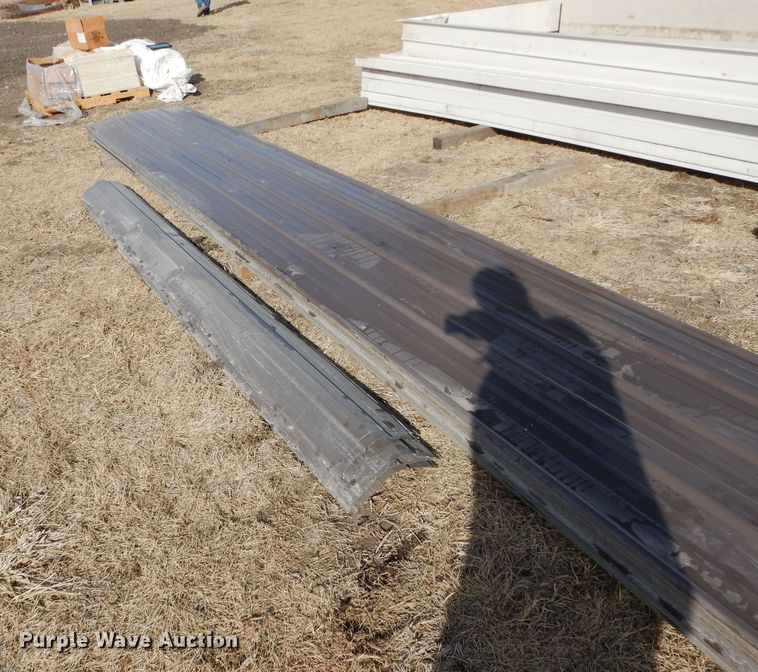 image for item JX9206 Approximately 50 sheets of metal siding/roofing