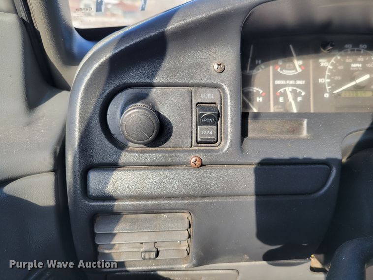 image for item KH9762 1992 Ford F450 Super Duty  utility / service truck