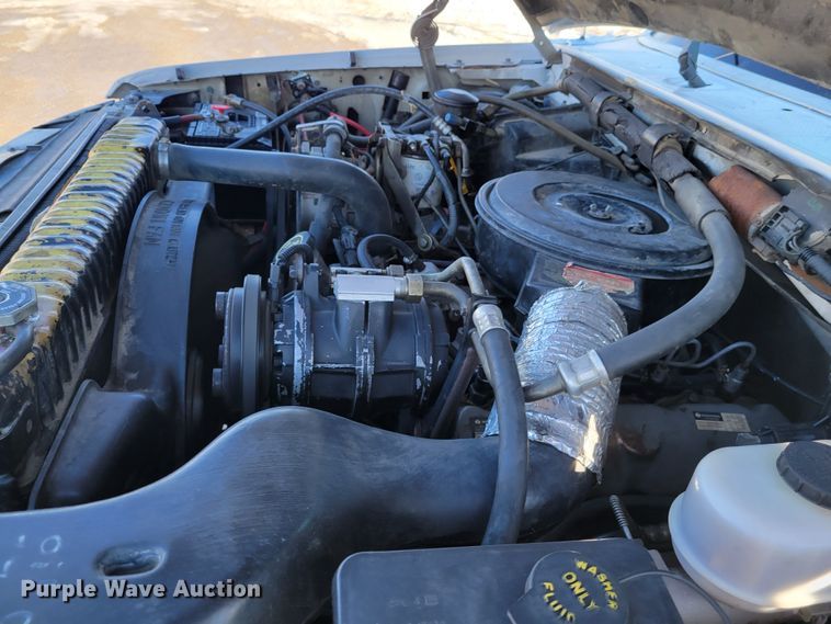 image for item KH9762 1992 Ford F450 Super Duty  utility / service truck