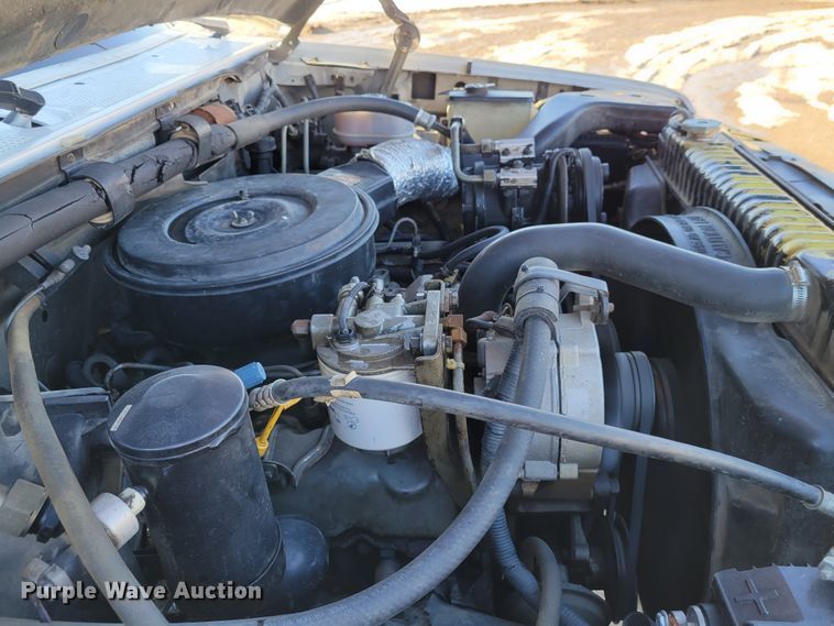 image for item KH9762 1992 Ford F450 Super Duty  utility / service truck