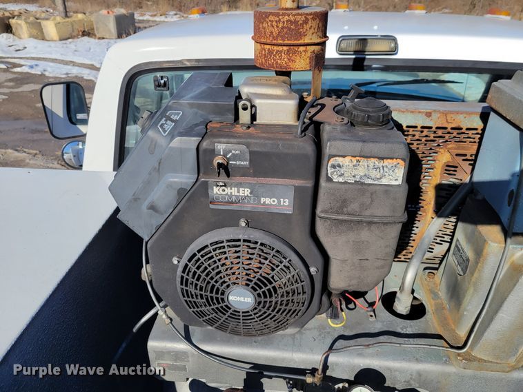 image for item KH9762 1992 Ford F450 Super Duty  utility / service truck