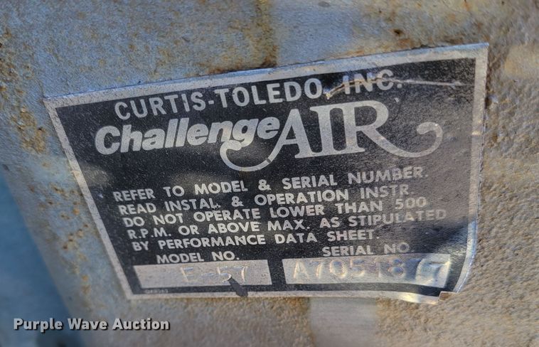 image for item KH9762 1992 Ford F450 Super Duty  utility / service truck