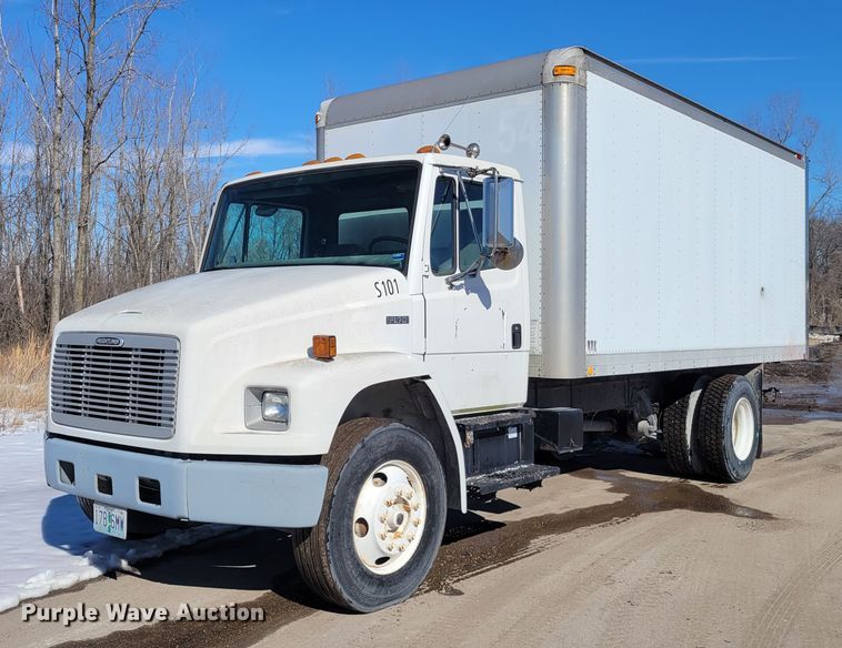 image for item KH9763 2003 Freightliner FL70  box truck