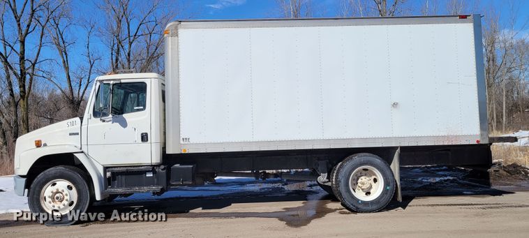 image for item KH9763 2003 Freightliner FL70  box truck